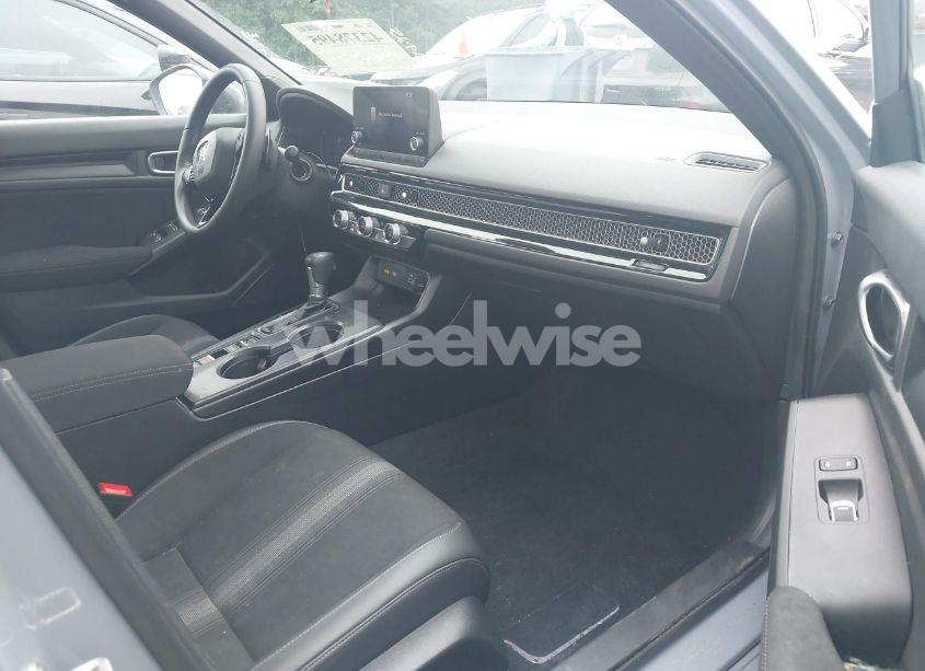 Photo 5 of 2022 Honda Civic SPORT (VIN 2HGFE2F52NH606382)