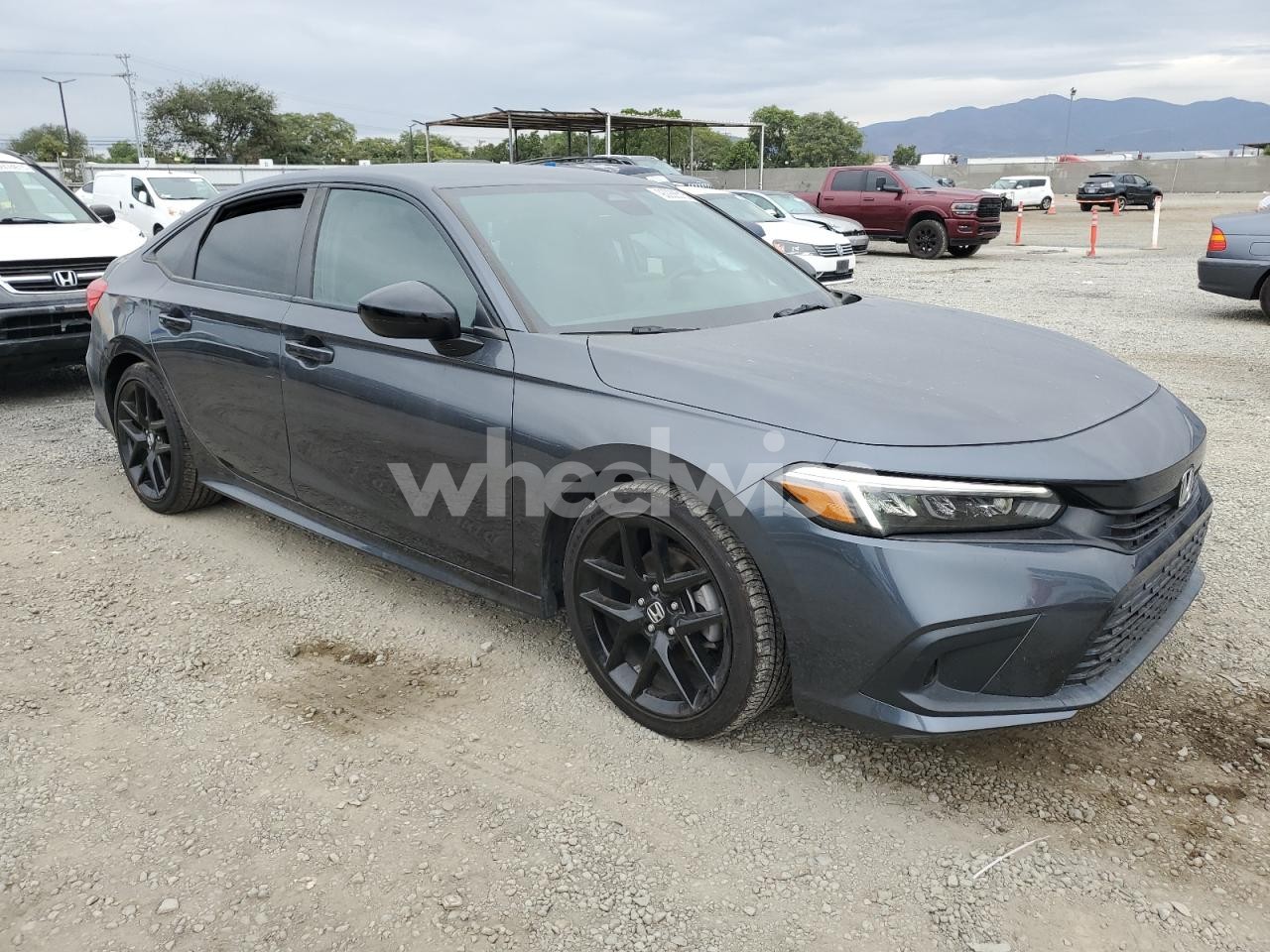 Photo 4 of 2024 HONDA CIVIC SPORT (VIN 2HGFE2F52RH511309)