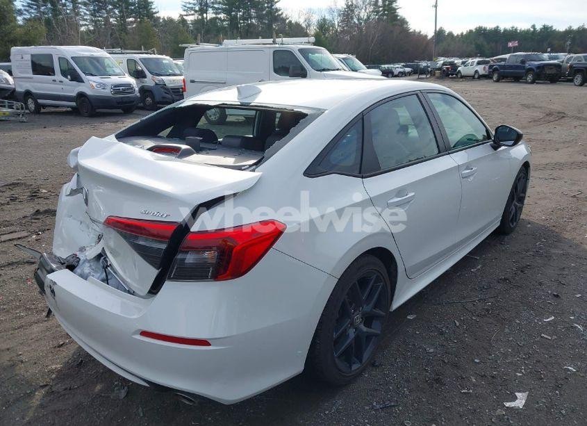 Photo 4 of 2024 Honda Civic SPORT (VIN 2HGFE2F52RH526215)