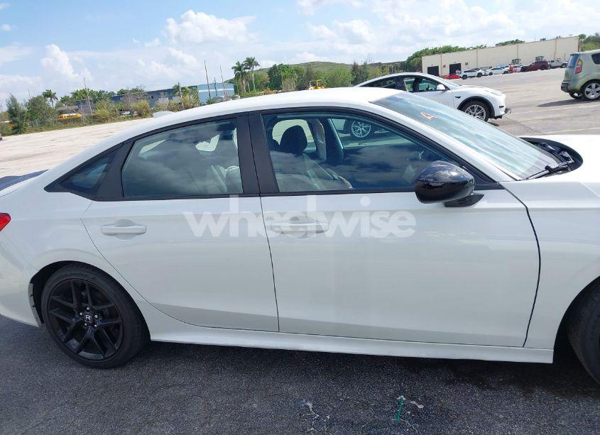 Photo 13 of 2024 Honda Civic SPORT (VIN 2HGFE2F52RH565192)