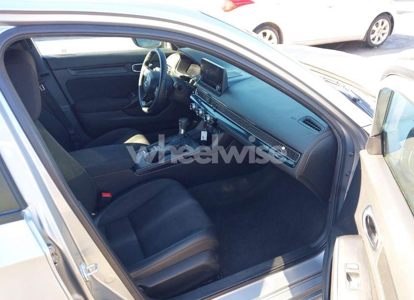 Photo 5 of 2024 Honda Civic SPORT (VIN 2HGFE2F52RH577116)