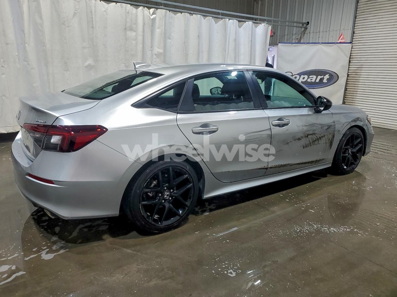 Photo 3 of 2025 HONDA CIVIC SPORT (VIN 2HGFE2F52SH599820)