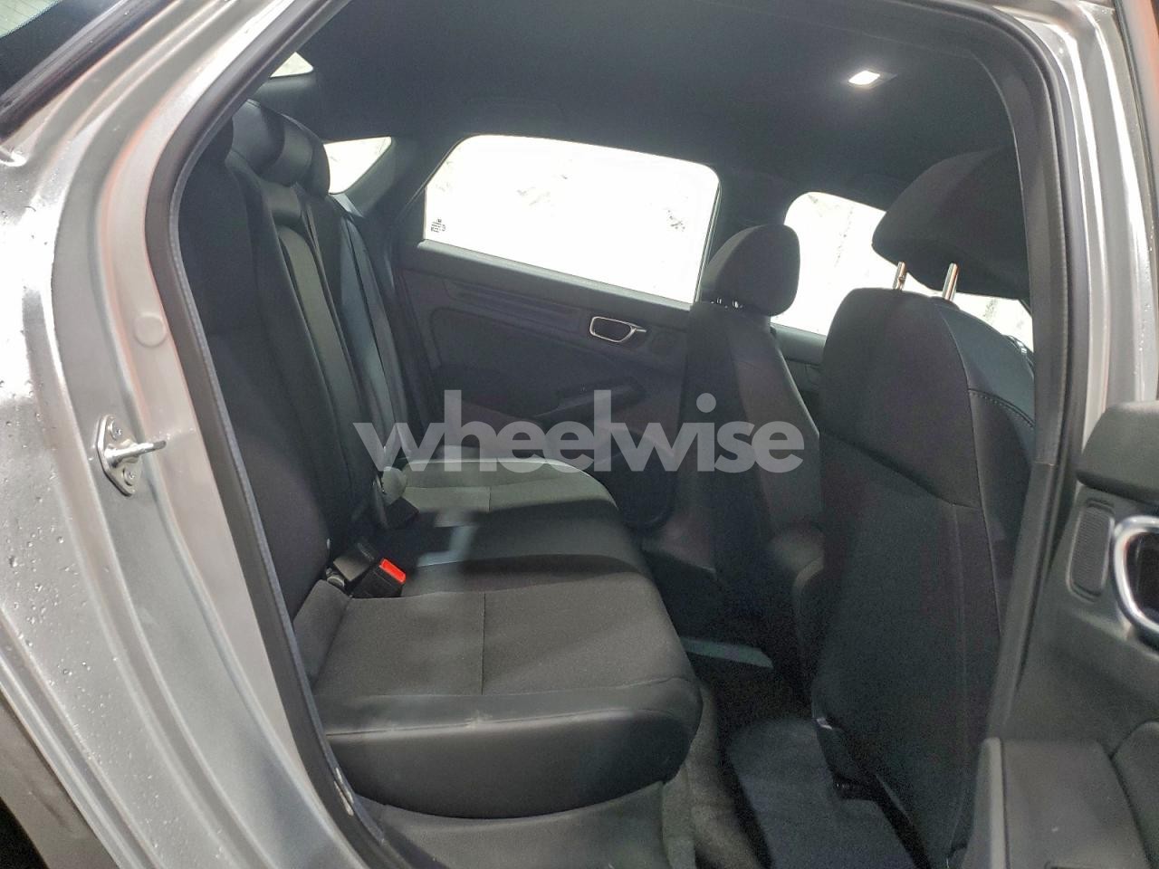 Photo 9 of 2025 HONDA CIVIC SPORT (VIN 2HGFE2F52SH599820)