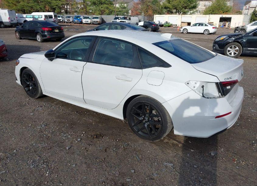 Photo 3 of 2022 Honda Civic SPORT (VIN 2HGFE2F53NH564563)