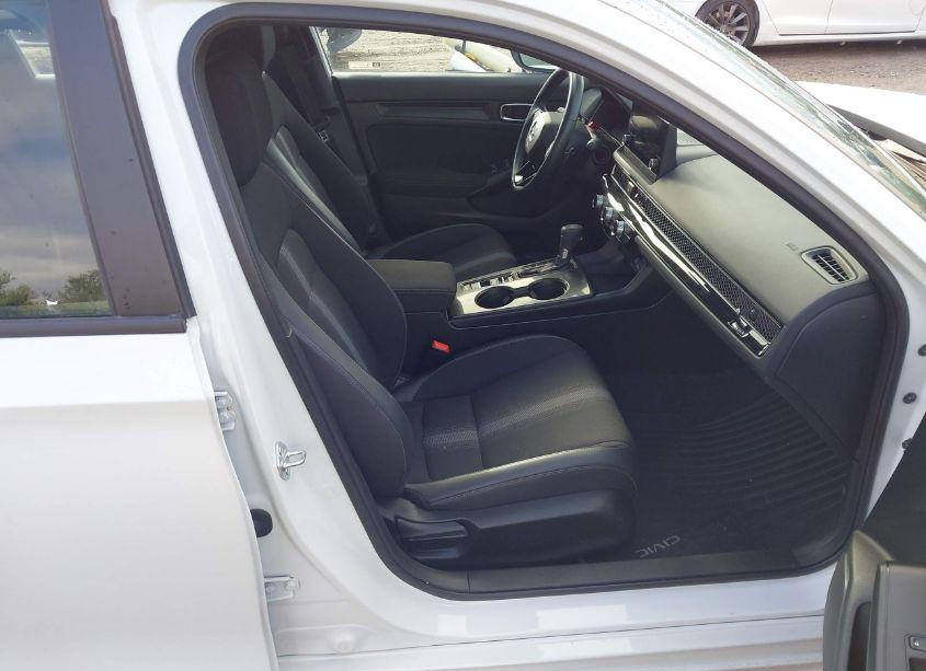 Photo 5 of 2022 Honda Civic SPORT (VIN 2HGFE2F53NH564563)