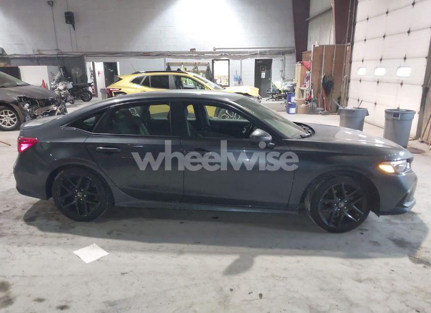 Photo 13 of 2024 Honda Civic SPORT (VIN 2HGFE2F53RH501422)