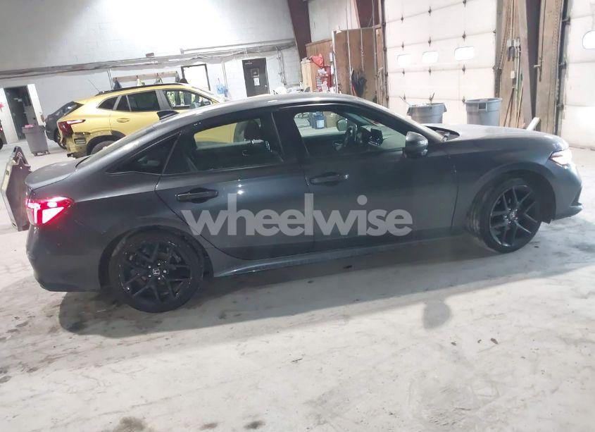 Photo 4 of 2024 Honda Civic SPORT (VIN 2HGFE2F53RH501422)