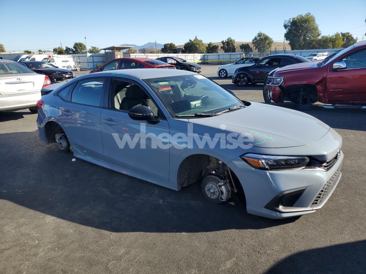 Photo 4 of 2024 HONDA CIVIC SPORT (VIN 2HGFE2F53RH583054)