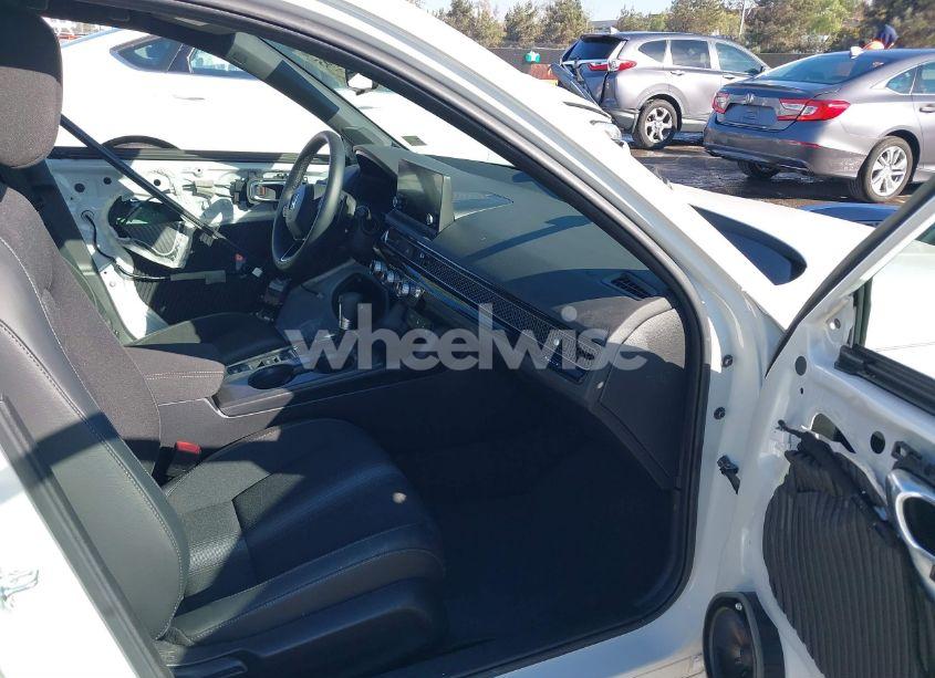 Photo 5 of 2025 Honda Civic SPORT (VIN 2HGFE2F53SH502253)