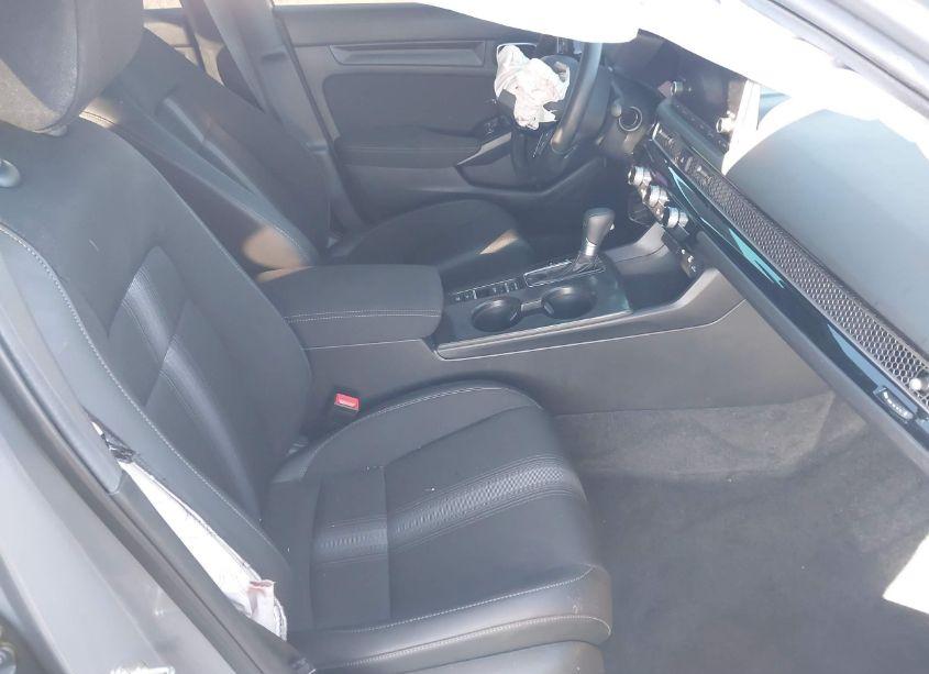 Photo 5 of 2025 Honda Civic SPORT (VIN 2HGFE2F53SH504696)