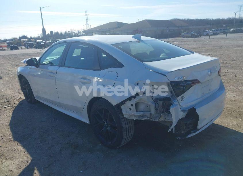 Photo 3 of 2025 Honda Civic SPORT (VIN 2HGFE2F53SH527931)