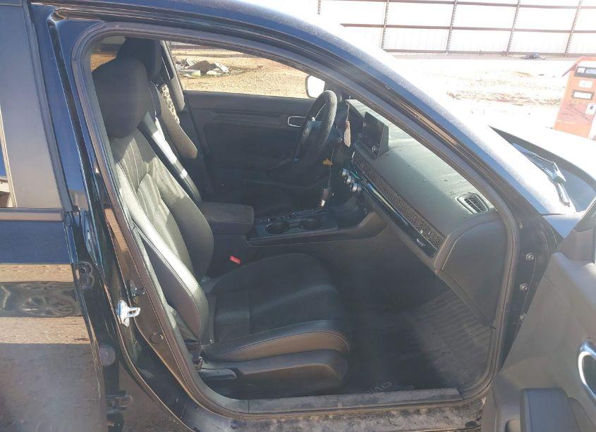 Photo 5 of 2022 Honda Civic SPORT (VIN 2HGFE2F55NH504381)