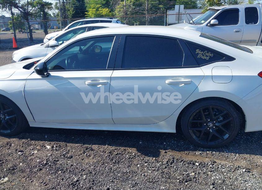 Photo 14 of 2024 Honda Civic SPORT (VIN 2HGFE2F55RH515922)