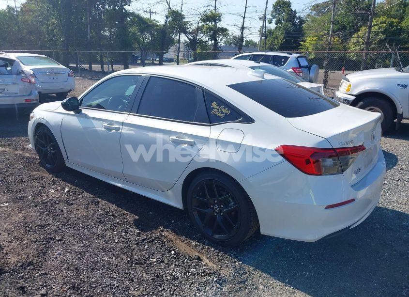 Photo 3 of 2024 Honda Civic SPORT (VIN 2HGFE2F55RH515922)