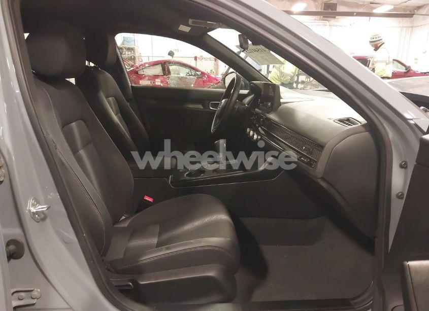 Photo 5 of 2024 Honda Civic SPORT (VIN 2HGFE2F55RH541632)