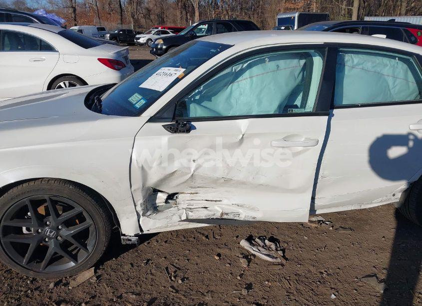 Photo 6 of 2024 Honda Civic SPORT (VIN 2HGFE2F55RH547253)