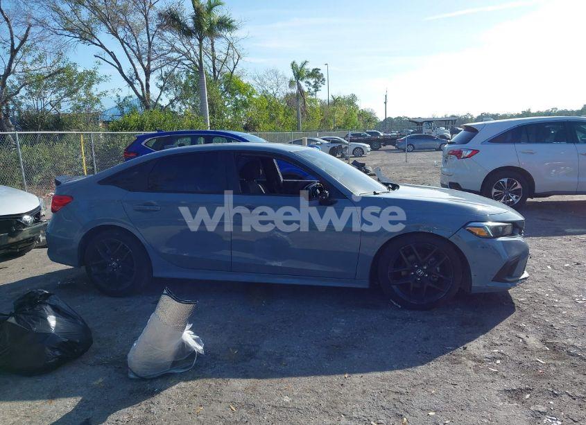 Photo 13 of 2024 Honda Civic SPORT (VIN 2HGFE2F55RH579717)