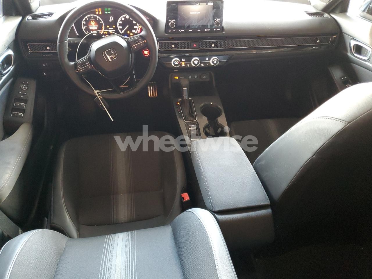 Photo 8 of 2025 HONDA CIVIC SPORT (VIN 2HGFE2F55SH590853)