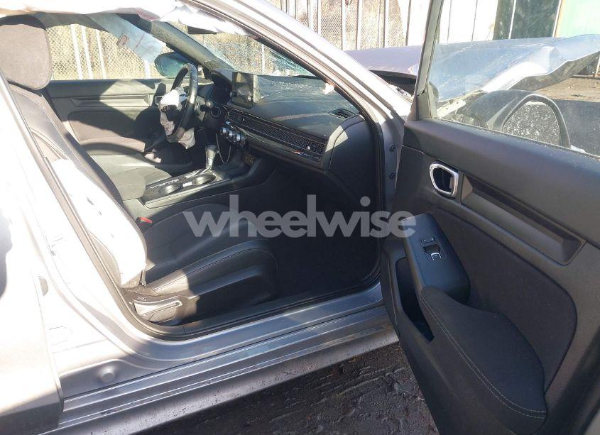 Photo 5 of 2022 Honda Civic SPORT (VIN 2HGFE2F56NH541309)