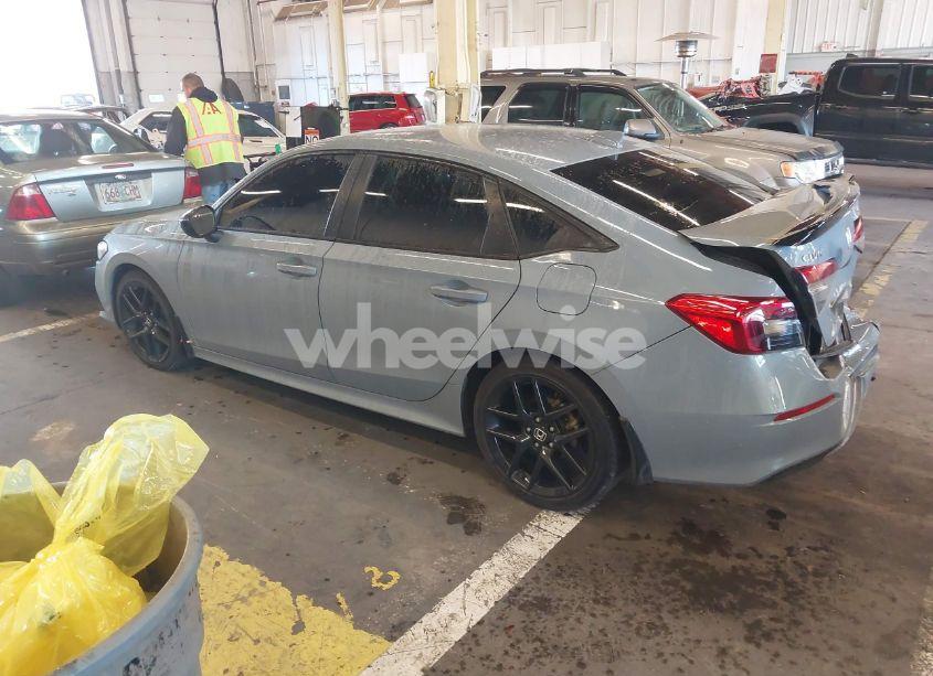 Photo 3 of 2022 Honda Civic SPORT (VIN 2HGFE2F56NH561317)