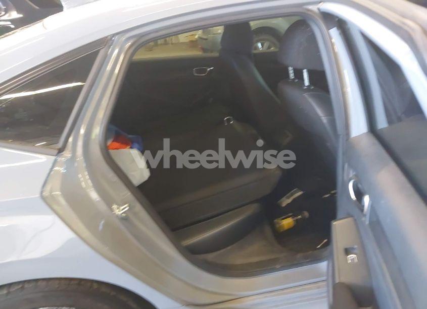 Photo 8 of 2022 Honda Civic SPORT (VIN 2HGFE2F56NH561317)