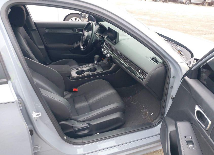 Photo 5 of 2024 Honda Civic SPORT (VIN 2HGFE2F56RH528548)