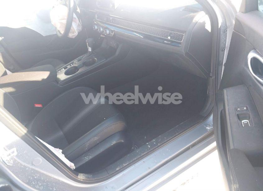 Photo 5 of 2024 Honda Civic SPORT (VIN 2HGFE2F56RH531403)