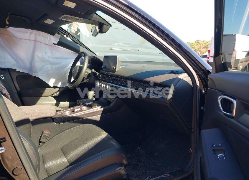 Photo 5 of 2024 Honda Civic SPORT (VIN 2HGFE2F56RH570878)