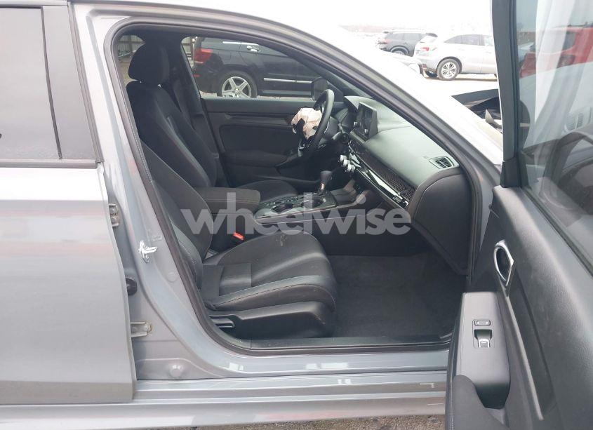 Photo 5 of 2025 Honda Civic SPORT (VIN 2HGFE2F56SH505972)