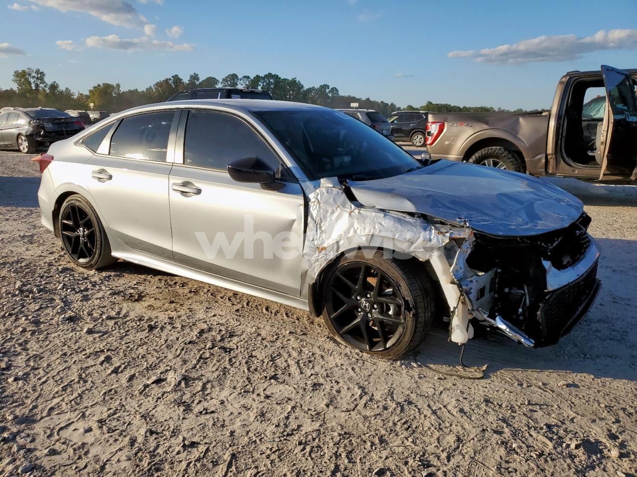 Photo 4 of 2025 HONDA CIVIC SPORT (VIN 2HGFE2F56SH539782)