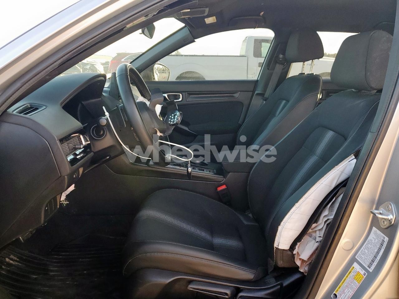 Photo 7 of 2025 HONDA CIVIC SPORT (VIN 2HGFE2F56SH539782)