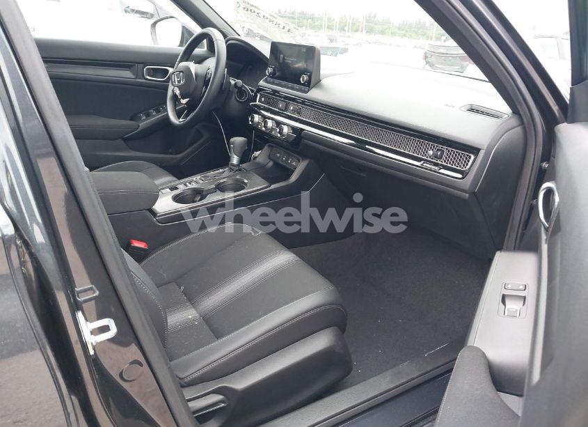 Photo 5 of 2025 Honda Civic SPORT (VIN 2HGFE2F56SH546313)