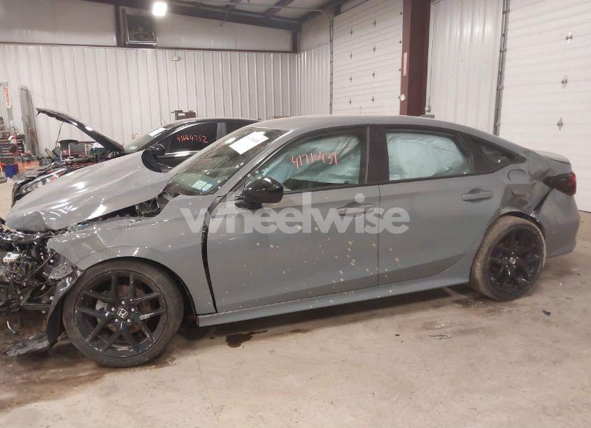 Photo 14 of 2025 Honda Civic SPORT (VIN 2HGFE2F56SH546456)