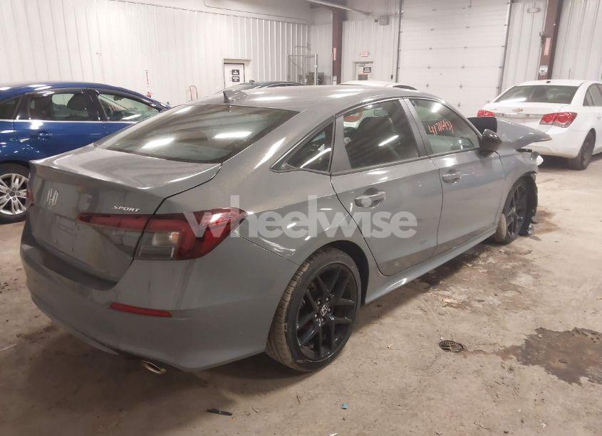 Photo 4 of 2025 Honda Civic SPORT (VIN 2HGFE2F56SH546456)