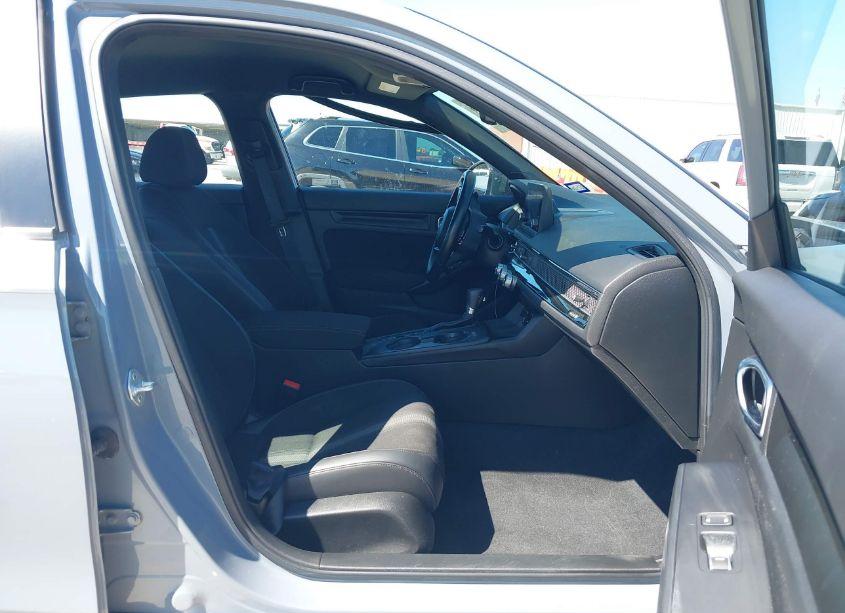 Photo 5 of 2022 Honda Civic SPORT (VIN 2HGFE2F57NH541870)