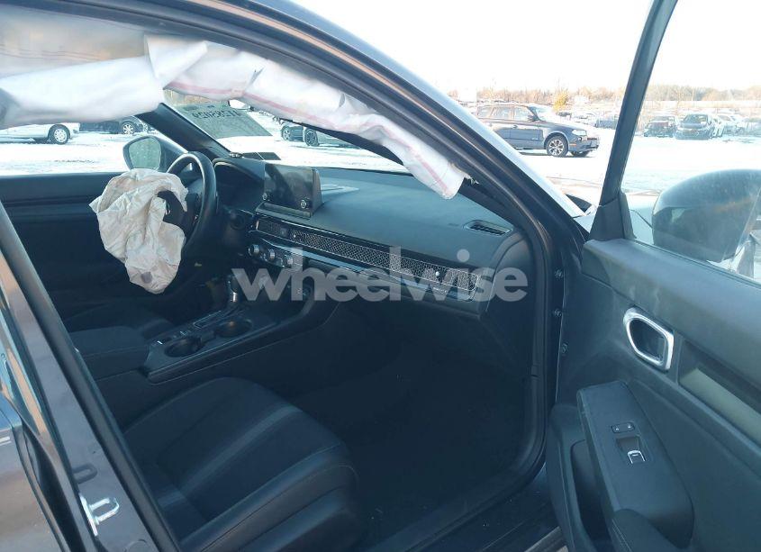 Photo 5 of 2022 Honda Civic SPORT (VIN 2HGFE2F57NH555381)