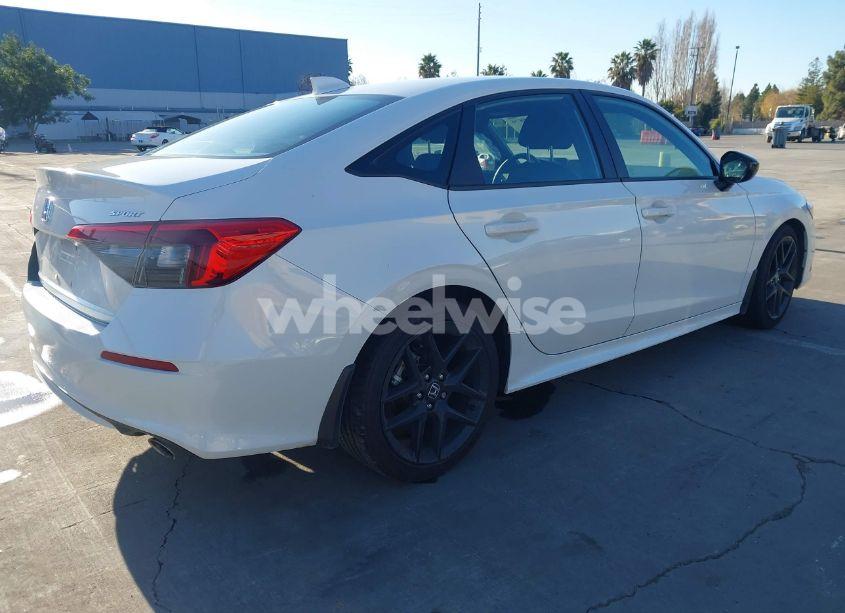 Photo 4 of 2024 Honda Civic SPORT (VIN 2HGFE2F57RH510558)