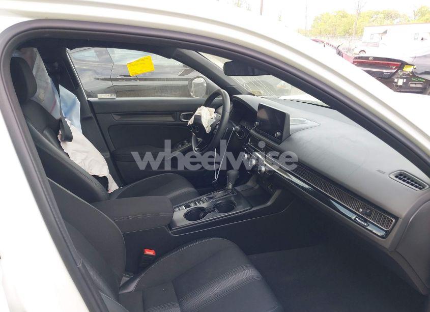 Photo 5 of 2024 Honda Civic SPORT (VIN 2HGFE2F57RH535640)