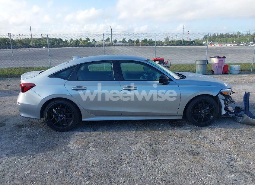 Photo 13 of 2025 Honda Civic SPORT (VIN 2HGFE2F57SH519010)