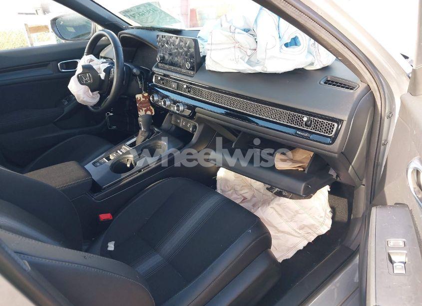 Photo 5 of 2025 Honda Civic SPORT (VIN 2HGFE2F57SH519010)