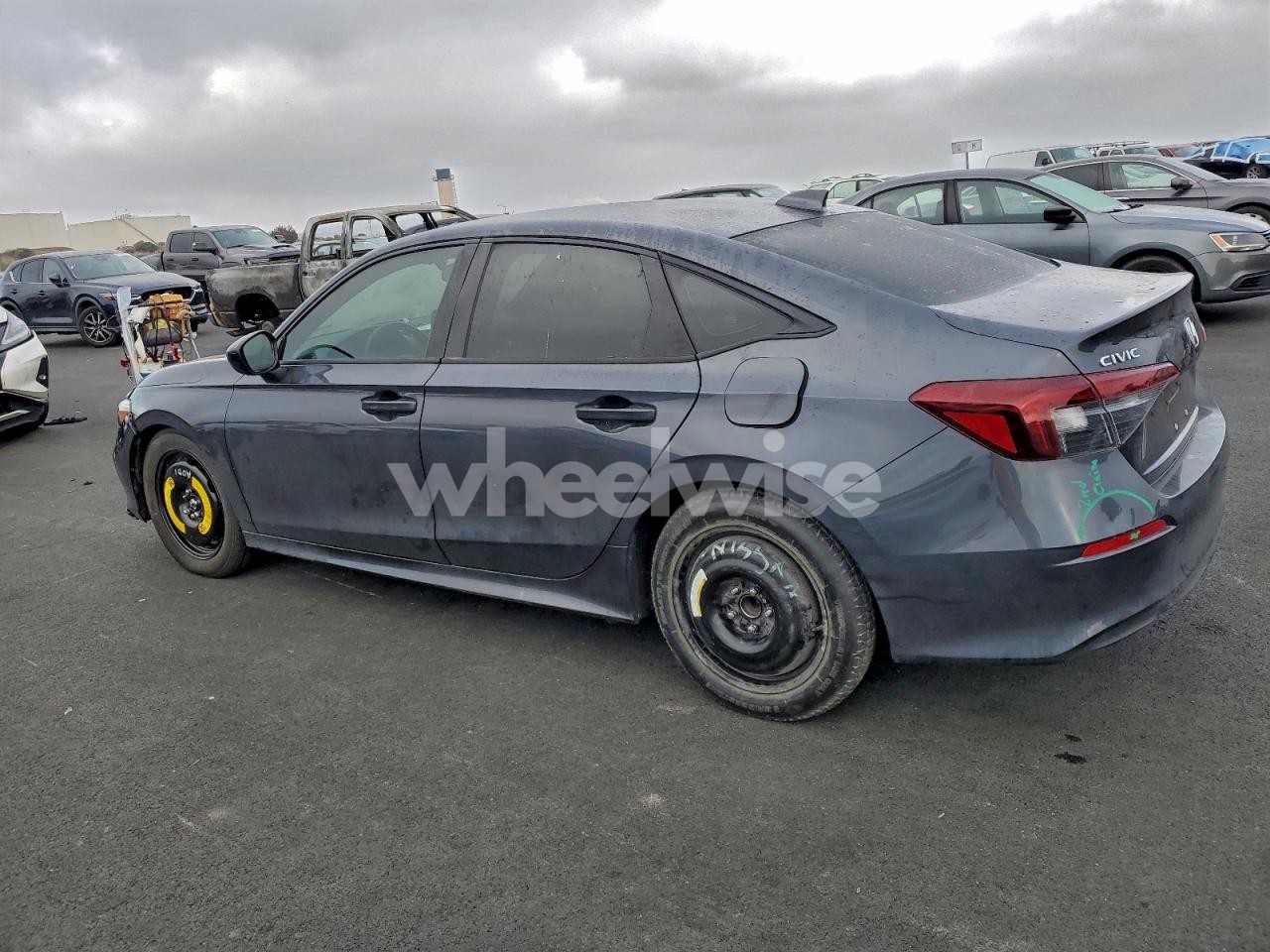 Photo 2 of 2025 HONDA CIVIC SPORT (VIN 2HGFE2F57SH521212)