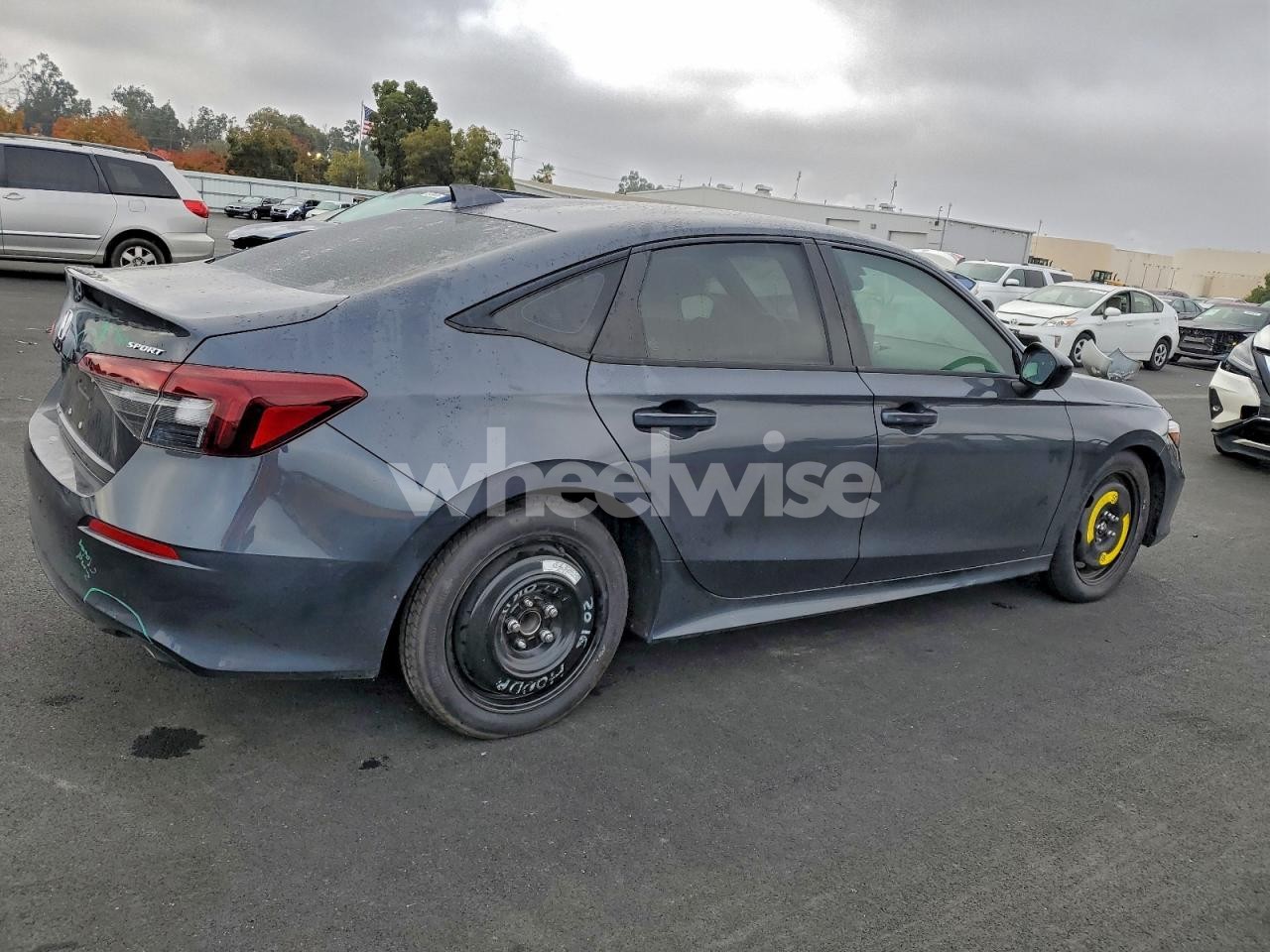 Photo 3 of 2025 HONDA CIVIC SPORT (VIN 2HGFE2F57SH521212)