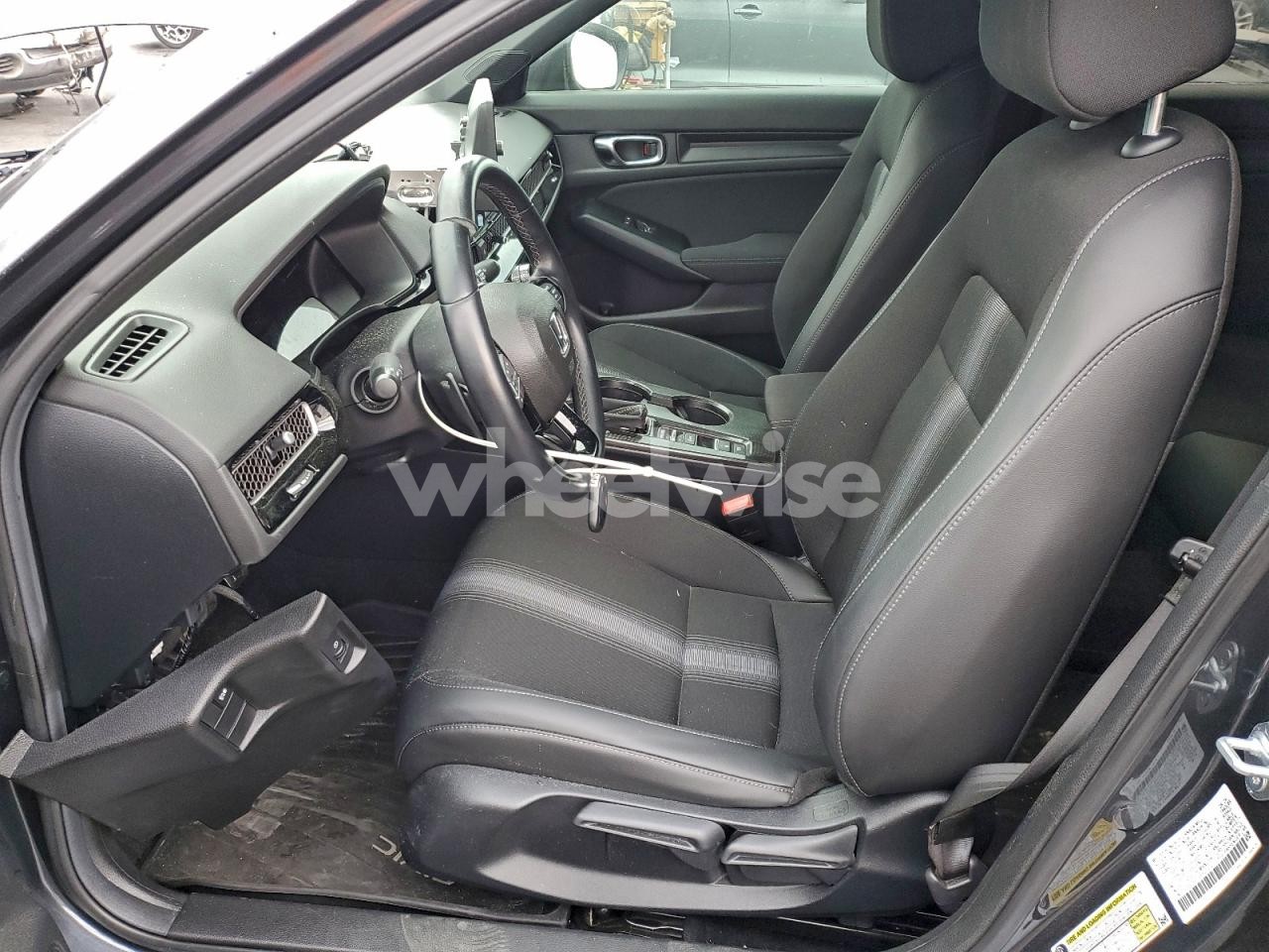 Photo 7 of 2025 HONDA CIVIC SPORT (VIN 2HGFE2F57SH521212)