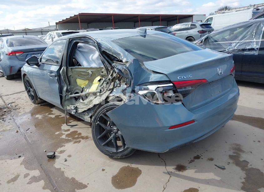 Photo 3 of 2022 Honda Civic SPORT (VIN 2HGFE2F58NH539433)