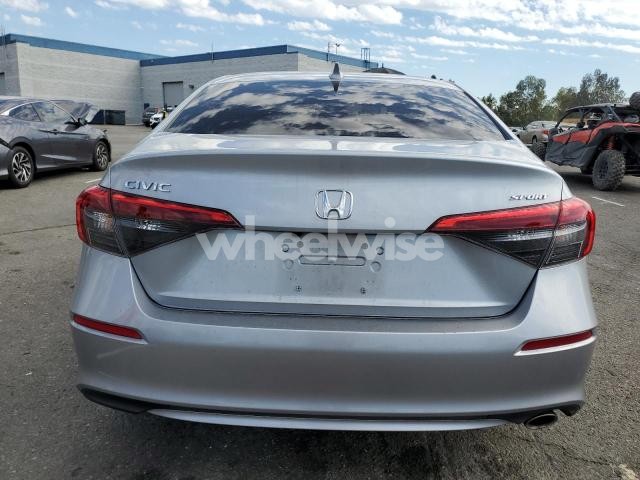Photo 3 of 2022 HONDA CIVIC SPORT (VIN 2HGFE2F58NH554465)