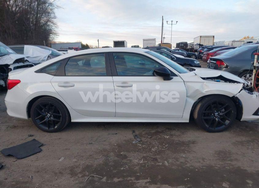 Photo 13 of 2024 Honda Civic SPORT (VIN 2HGFE2F58RH564838)