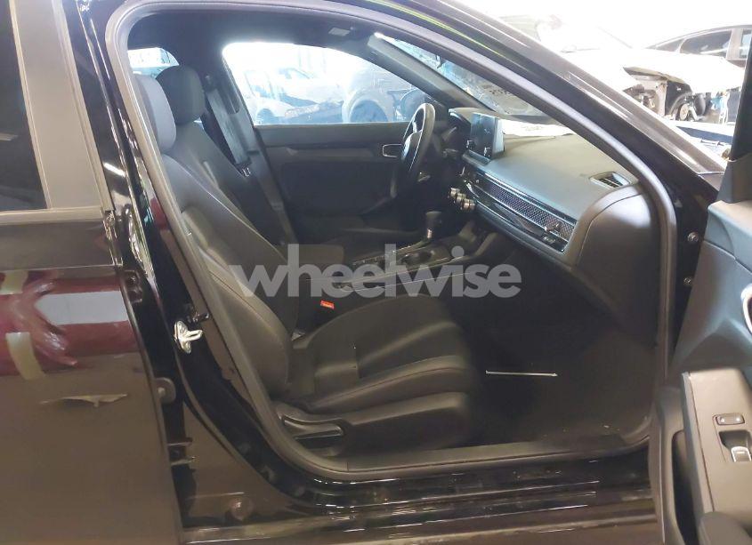 Photo 5 of 2024 Honda Civic SPORT (VIN 2HGFE2F58RH589660)