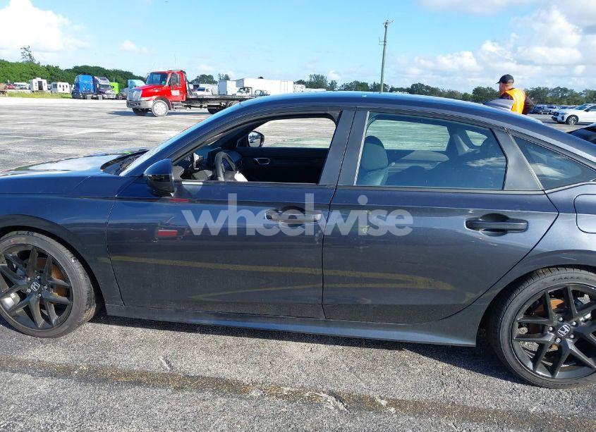 Photo 15 of 2025 Honda Civic SPORT (VIN 2HGFE2F58SH520750)