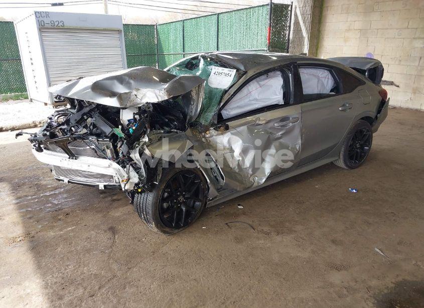 Photo 2 of 2025 Honda Civic SPORT (VIN 2HGFE2F58SH541405)