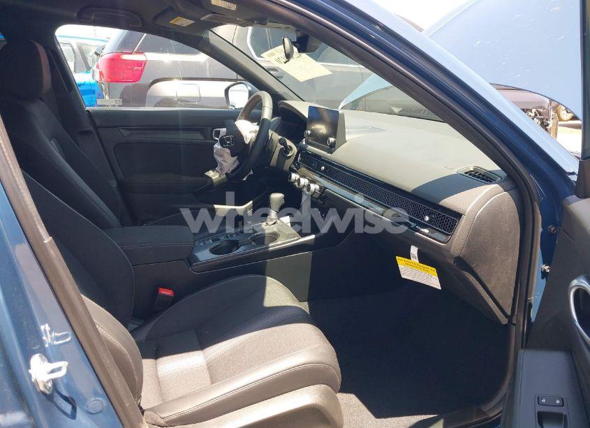 Photo 5 of 2025 Honda Civic SPORT (VIN 2HGFE2F58SH582780)